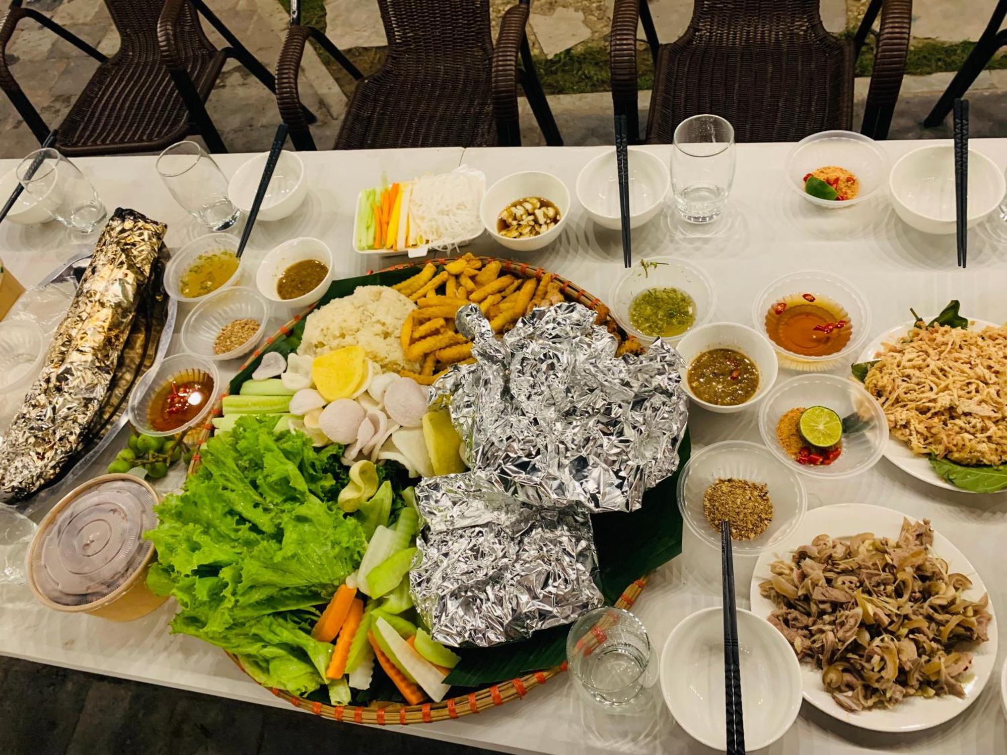 Chu Thien Homestay And Camping Hanoi Esterno foto