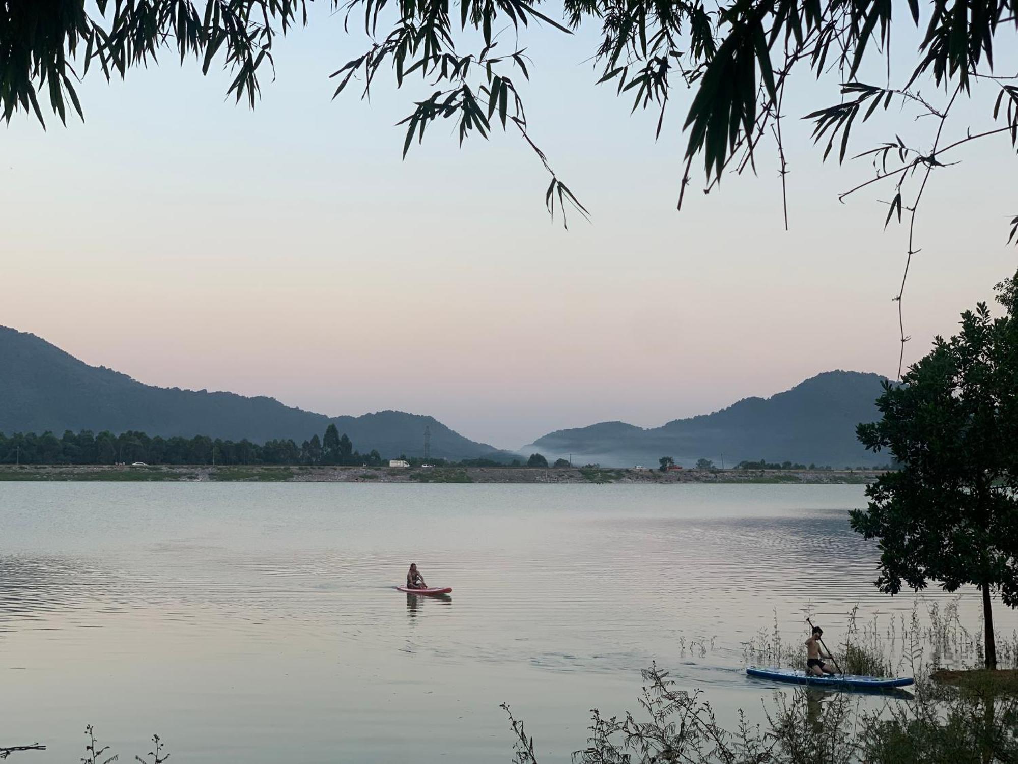 Chu Thien Homestay And Camping Hanoi Esterno foto